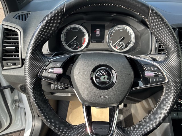 Skoda - Karoq 2.0 TDI DSG Sportline 4x4 AHK+PANORAMA+RFK_9