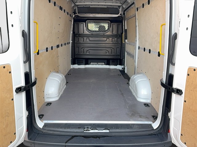 VW - Crafter Kasten 2.0 TDI ML HD ACC+AHK+PDC+KLIMA_3