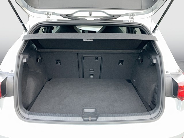 VW - Golf VIII 2.0 TDI DSG GTD SOUND+PANO+IQL+ACC+RFK_4