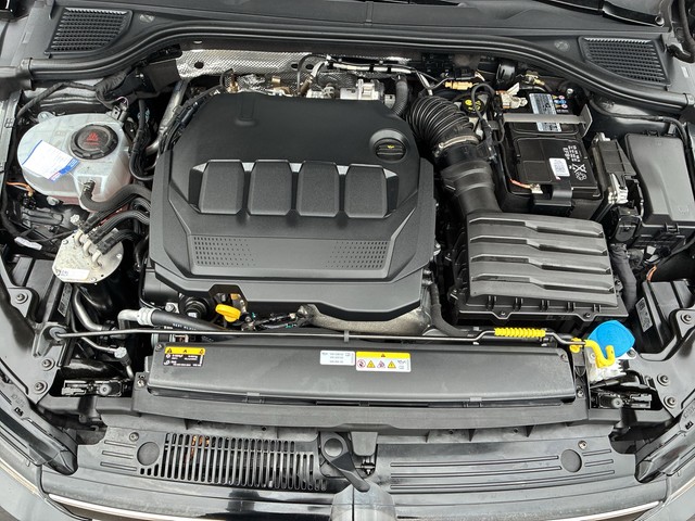 VW - Golf VIII Variant 2.0 TDI Active ACC+LED+NAVI_8