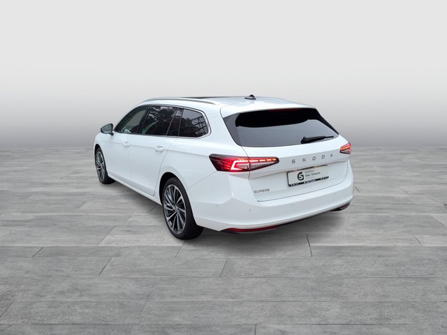 Skoda - Superb Combi 2.0 TDI DSG L&K NAVIGATION+AHK+PANO_7