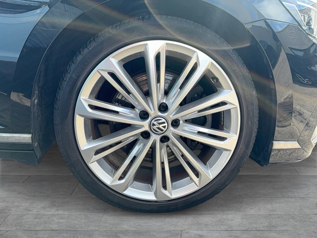VW - Passat Variant 2.0TDI DSG 4M Elegance Panorama_16