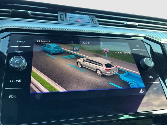 VW - Passat Variant 2.0TDI DSG 4M Elegance Panorama_7