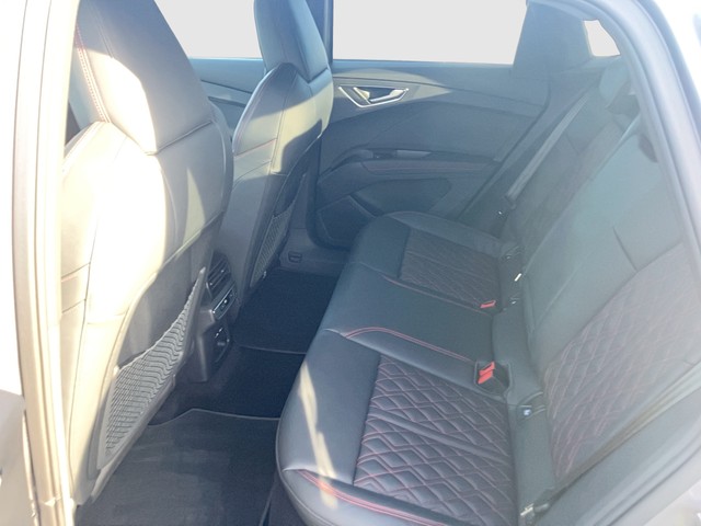 Audi - Q4 e-tron Sportback 55 quattro S-line AHK LED_3
