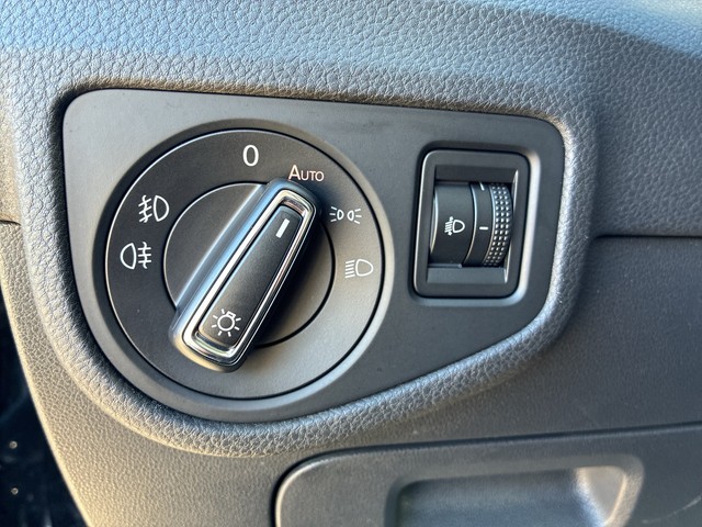 VW - Golf VII Sportsvan 1.2 Sound Navi 6-Gang PDC vo+hi_7