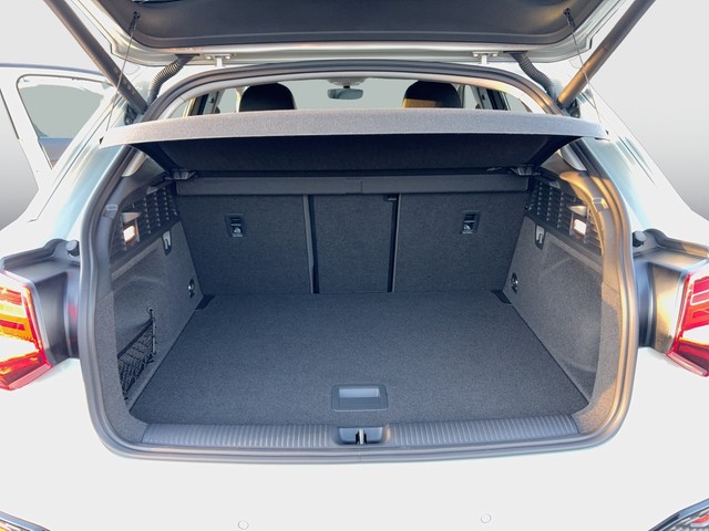 Audi - Q2 35 TFSI S tronic advanced MATRIX+ACC+AHK_4