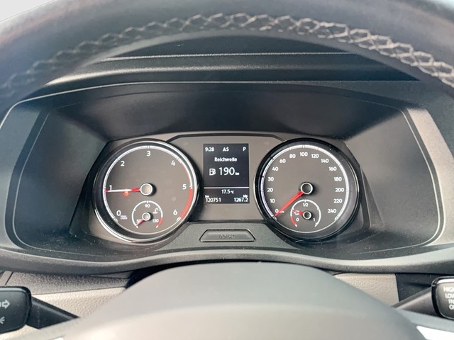 VW - T6.1 Caravelle 2.0 TDI DSG Comfortline 9-Sitzer_19