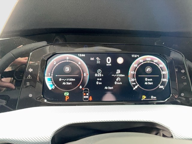 Audi - A7 Sportback 50 TFSI e quattro S-tronic AHK HUD_17