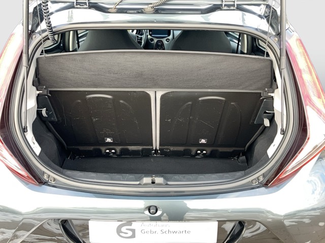 VW - Golf VIII Lim. 1.5 TSI Edition 50 Head Up Pano_4