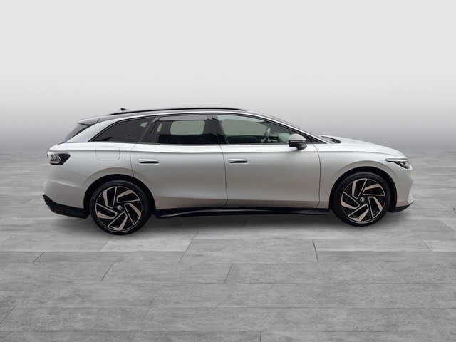 VW - ID.7 Tourer Pro 210 kW Pano AHK DCC 360° HuD 20"_10