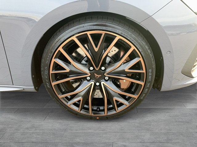 CUPRA - Leon Sportstourer 2.0 TSI 4Drive DSG VZ LED PANO_12