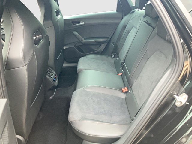 Skoda - Octavia Combi 2.0TSI DSG RS Head Up+Matrix+Navi_3