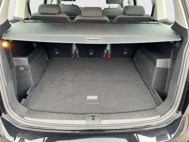 VW - Touran 1.5 TSI DSG Comfortline ACC+AHK+NAVI+LED_4