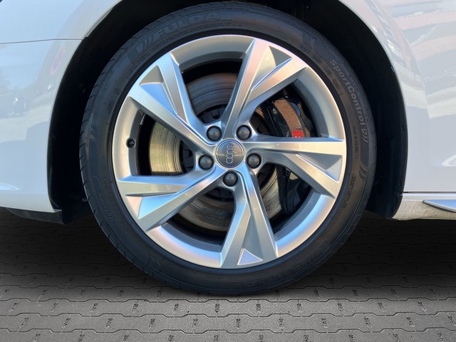 VW - Golf Variant R-Line 1,5 l eTSI DSG R-Line Black AHK_15