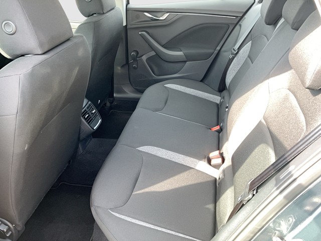 Skoda - Kamiq 1.0 TSI Active KLIMA LED PDC SHZG TEL_3