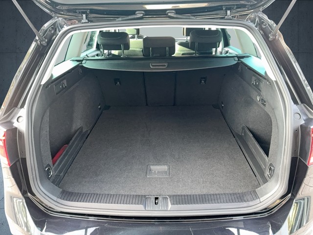 VW - Passat Variant 1.5 TSI DSG Business AHK+ACC+NAVI_4