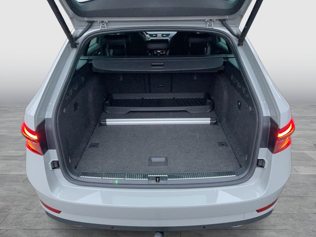 Skoda - Superb Combi 2.0 TDI DSG Sportline ACC+AHK+NAVI_4 Skoda - Superb Combi 2.0 TDI DSG Sportline ACC+AHK+NAVI_4