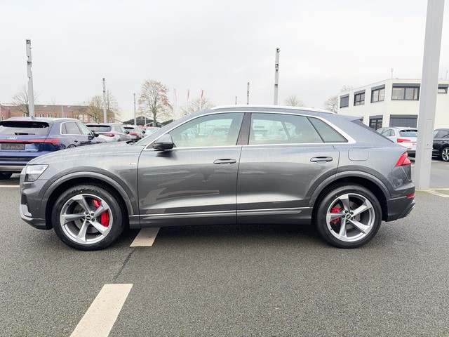 Audi - Q8 55 TFSI e Tiptronic quattro S-Line ACC+LEDER_5
