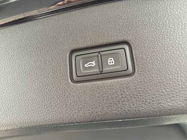 Audi - Q8 50 TDI S line quattro AHK+LED+NAVI+LUFT+B&O_6