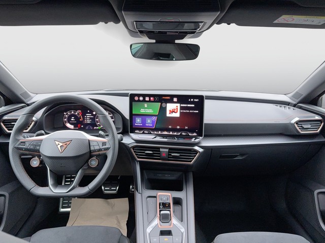 CUPRA - Leon Sportstourer 2.0 TSI 4Drive VZ DCC+NAVI+SHZ+LED_2