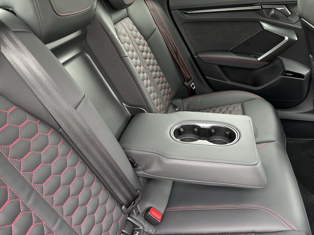 Audi - RS 3 LimTFSI quattro S-tronic CAM HUD LED NAVI_7