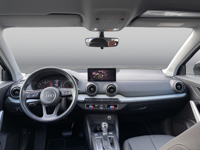 Audi - Q2 35 TFSI S-tronic AHK LM17 NAVI PDC SHZG TEMP_2