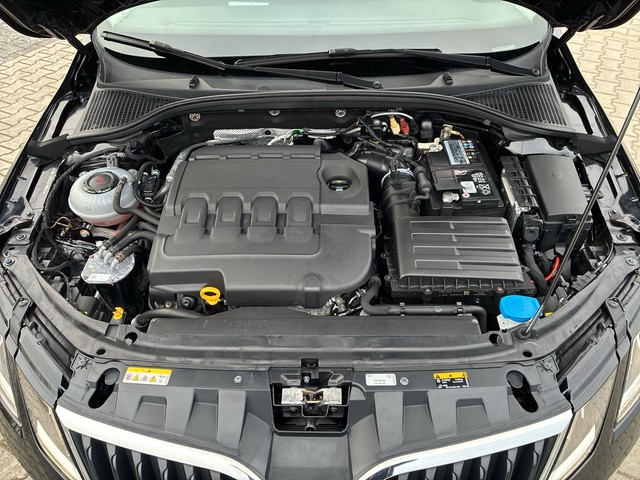 Audi - e-tron Sportback 55 quattro S-line AHK LED PANO_5