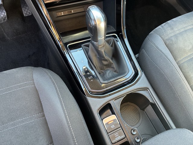 VW - Touran 1.5 TSI DSG Highline ACC+LED+NAVI+PANO_4