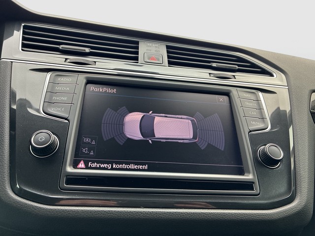 VW - Tiguan 2.0 TDI DSG Sound ACC+AHK+Navi+Sitzhzg._9