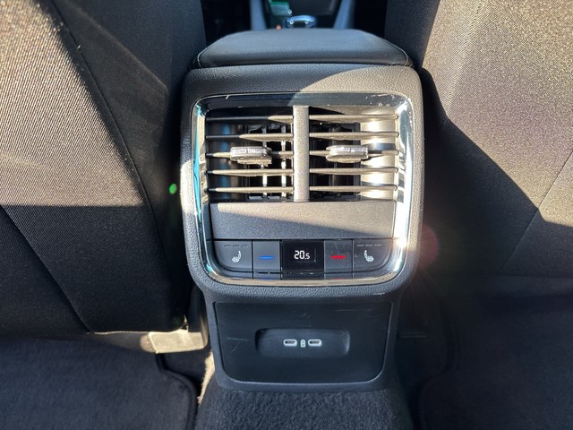 Audi - Q4 e-tron 45 quattro S-line ACC CAM LED NAVI_13