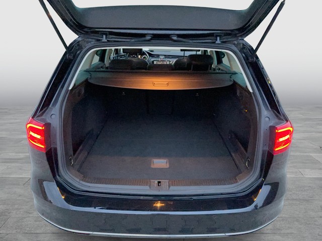 VW - Passat Variant 2.0 TDI DSG 4Motion Highline Pano+AHK+ACC_4