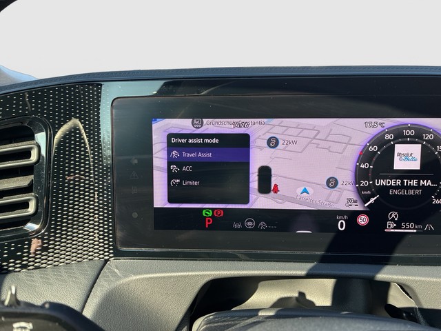 VW - Touran 1.5 TSI DSG Highline Black AHK DCC DYN_9