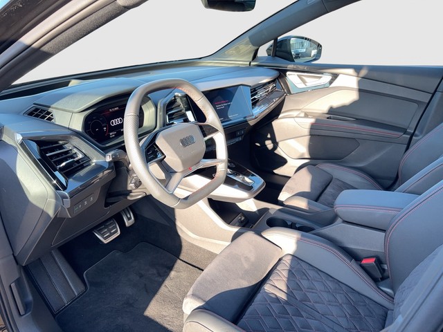 Audi - Q4 e-tron Sportback 45 quattro S-line AHK SONOS_19