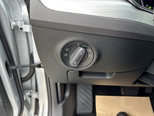 Skoda - Superb Lim. 2.0 TDI DSG Ambition Navi Kamera el.Heckklappe_9