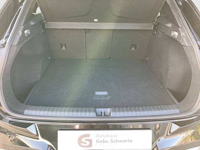 VW - Golf VIII Lim. 1.5 TSI Goal CLIMATRONIC+LED+SHZ_6