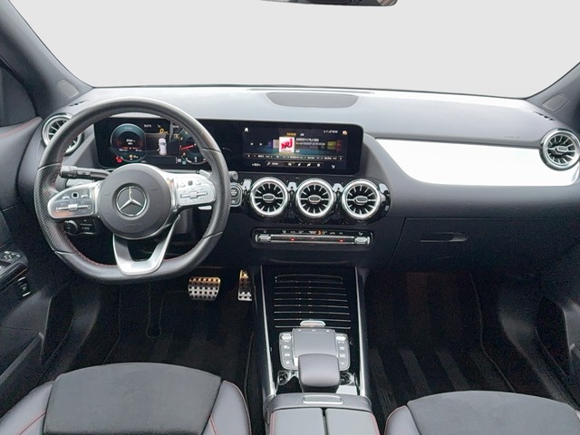 Mercedes-Benz - GLA 250 4Matic AMG Line AHK+LED+GRA+RFK+DAB+PANO_2