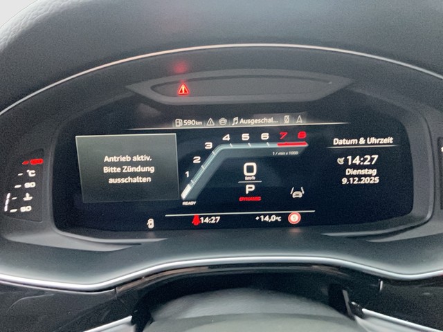 Audi - Q8 55 TFSI quattro Tiptronic S-line AHK HUD PANO_15