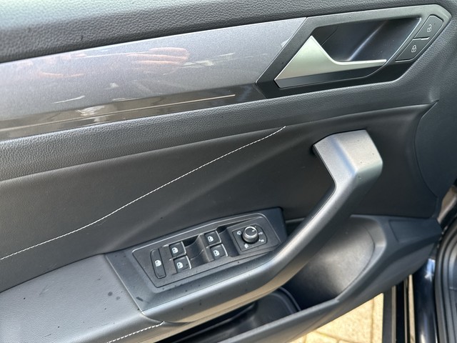 VW - T-Roc 1.5 TSI DSG Style ACC+LED+SHZG+DAB+LM17"_5