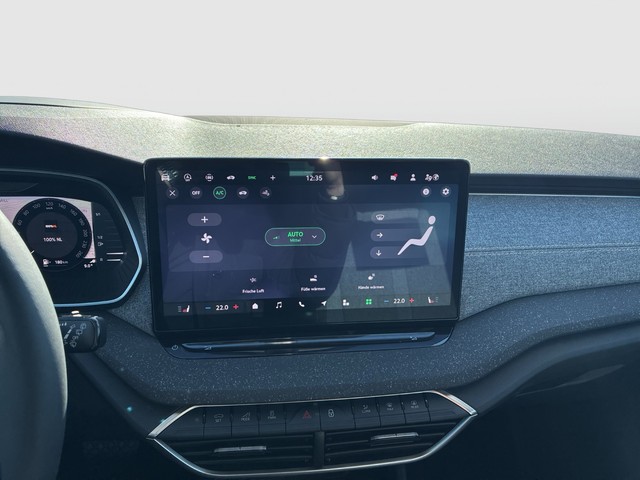 Skoda - Octavia Combi 2.0 TDI DSG Selection Head Up+Kamera_8