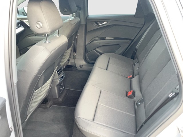 Audi - Q4 e-tron 45 quattro S-line ACC CAM LED NAVI_3