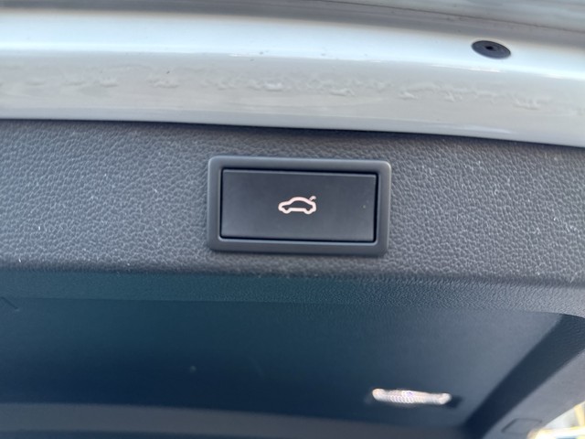 Skoda - Superb Combi iV 1.4 electric/TSI L&K Pano Leder_5