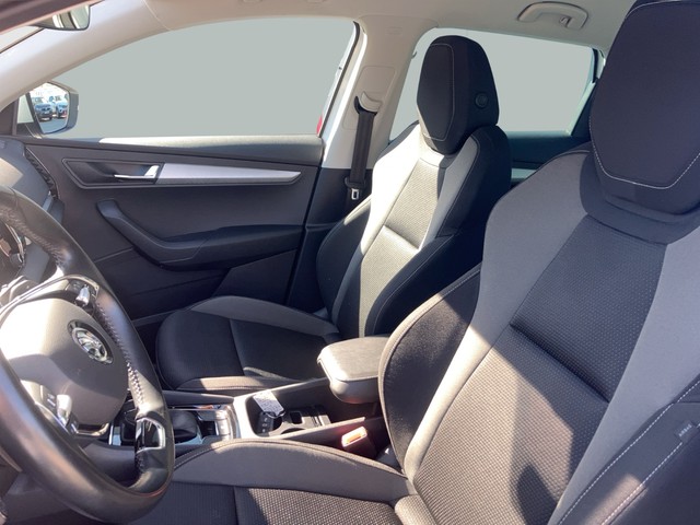 Skoda - Karoq 2.0 TDI DSG 4x4 Tour AHK+Navigation_12