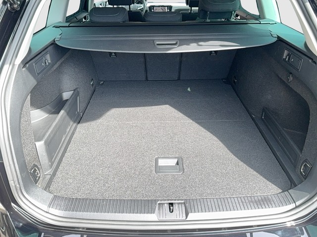VW - Passat Variant 1.4 TSI DSG GTE ACC+NAVI+LED+RFK_4