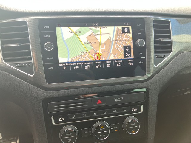 VW - Golf Sportsvan 1.6 TDI DSG IQ.Drive AHK+ACC+NAVI_8 VW - Golf Sportsvan 1.6 TDI DSG IQ.Drive AHK+ACC+NAVI_8