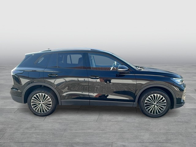 VW - Touran 1.5 TSI DSG Highline Black AHK DCC DYN_19