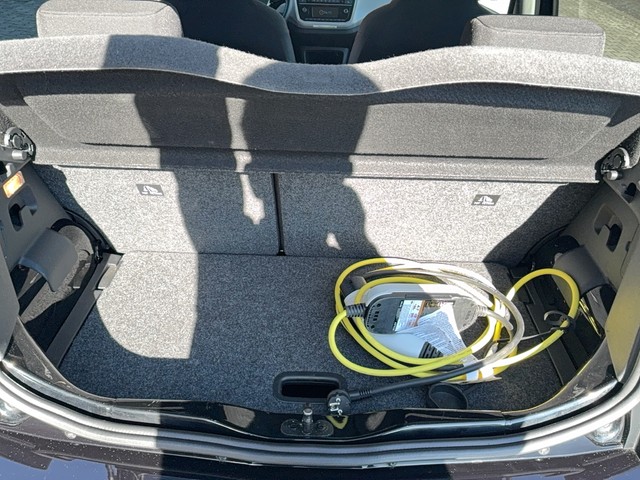 VW - e-up! Edition 32,3KW/h GRA+KLIMA+RFK+SITZHEIUNG_4