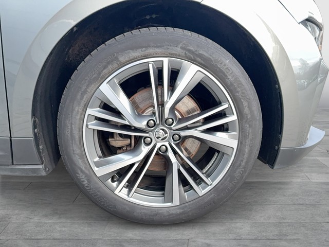 Skoda - Enyaq 82kWh 80 Loft ACC+PANORAMA+NAVI+KAMERA_11