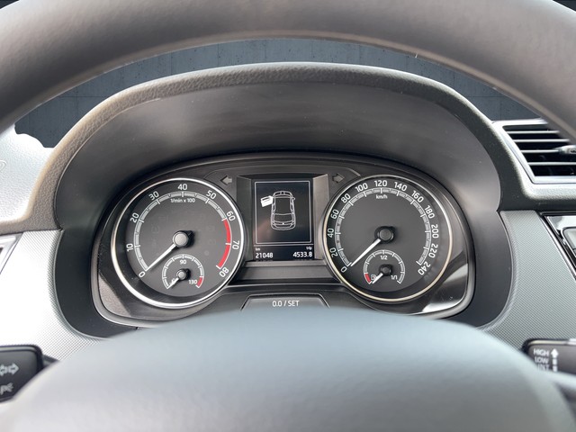 Skoda - Fabia 1.0 TSI Cool Plus AHK GJR KLIMA RADIO TEL_15