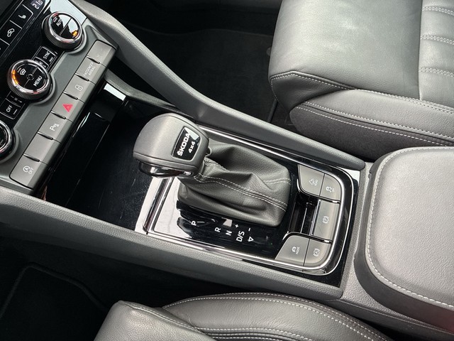 Skoda - Karoq 2.0 TDI DSG Sportline 4x4 LED+KAMERA+NAVI_6