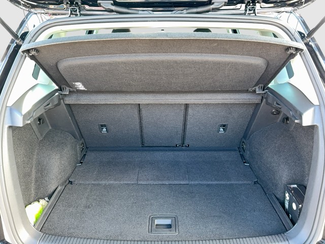 VW - Golf VII Sportsvan 1.2 Sound Navi 6-Gang PDC vo+hi_4